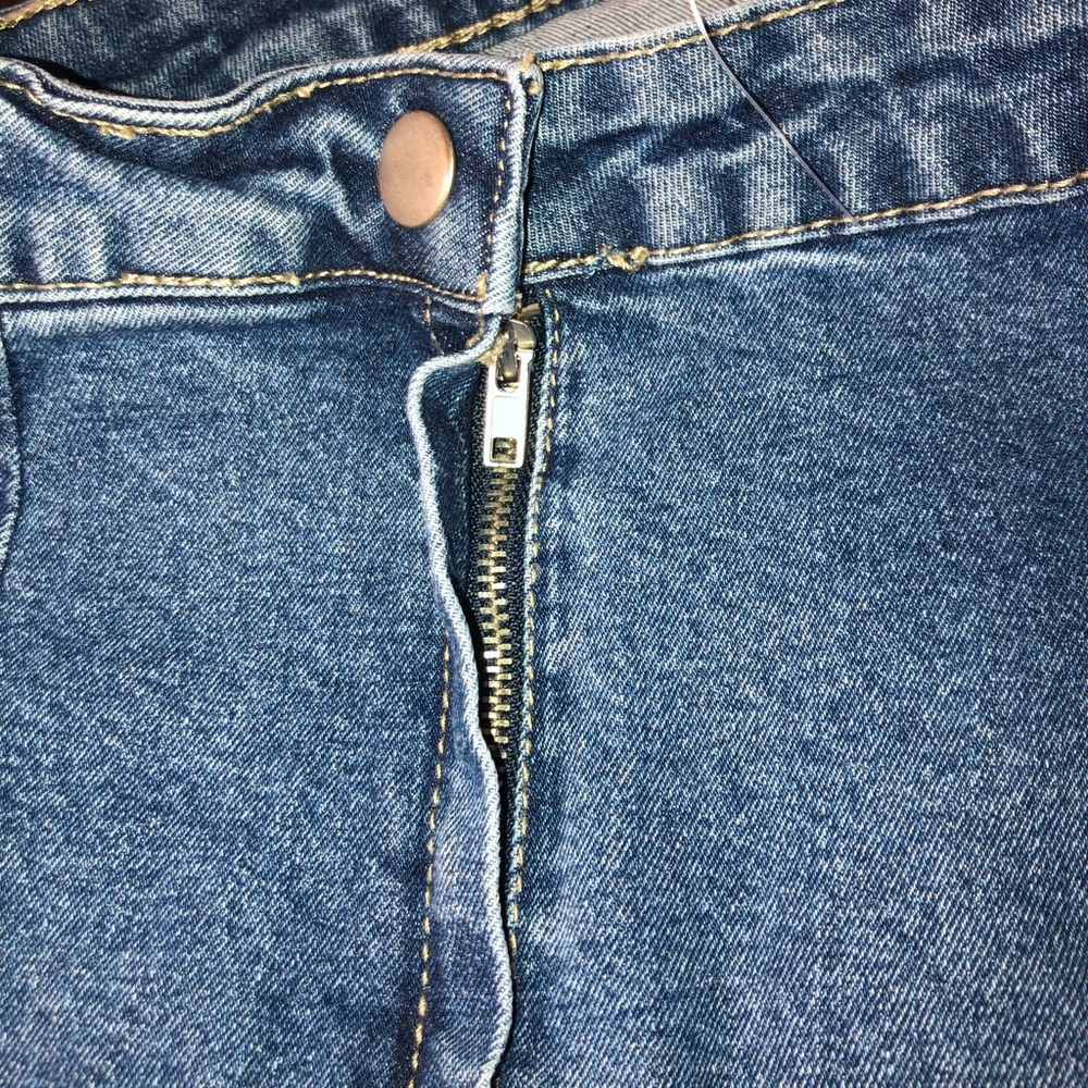 Forever21 High Rise Denim Shorts - Picture 7 of 7